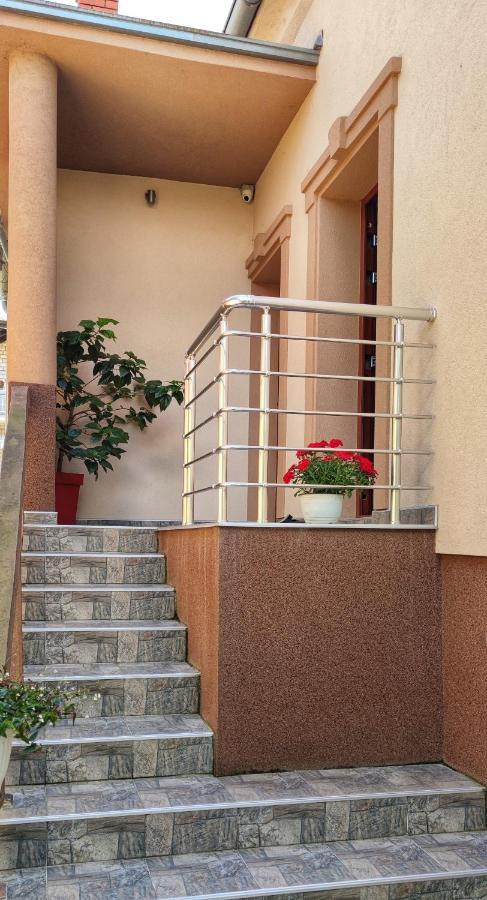 Apartments Nana Galambóc Kültér fotó